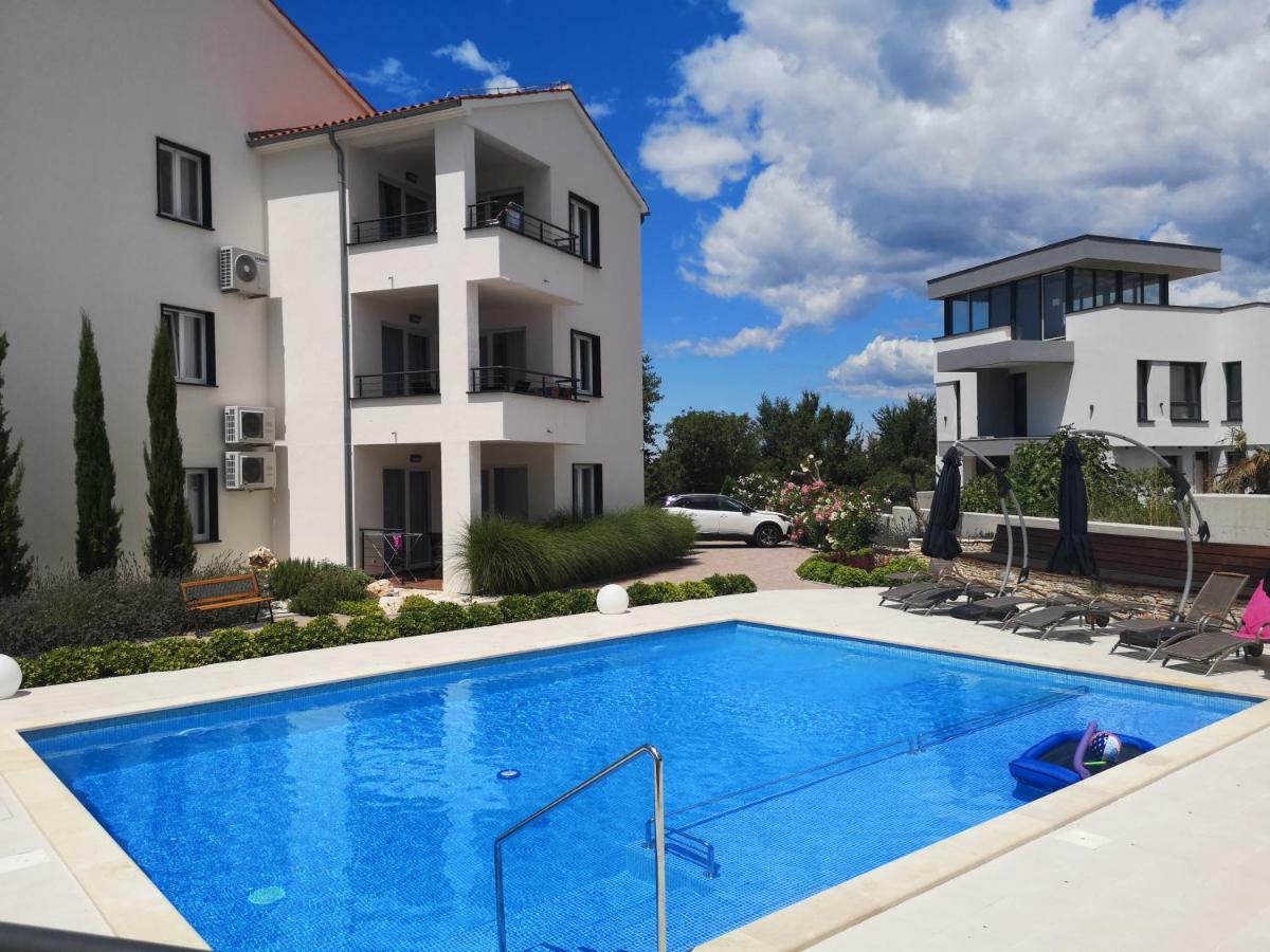 Villa Anja 1st floor Peroj Eksteriør billede