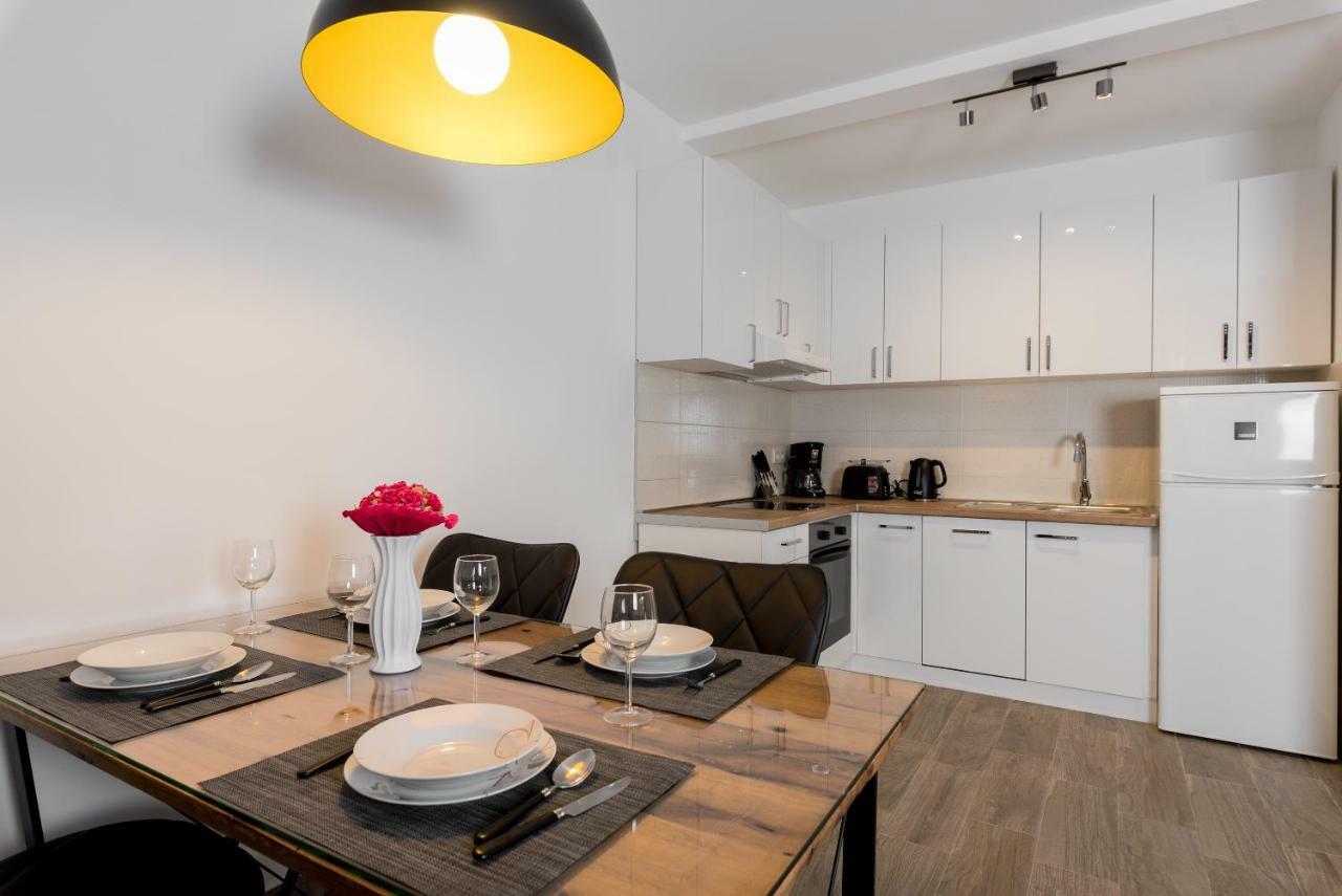 Villa Anja 1st floor Peroj Eksteriør billede