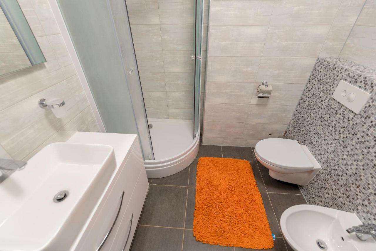 Villa Anja 1st floor Peroj Eksteriør billede