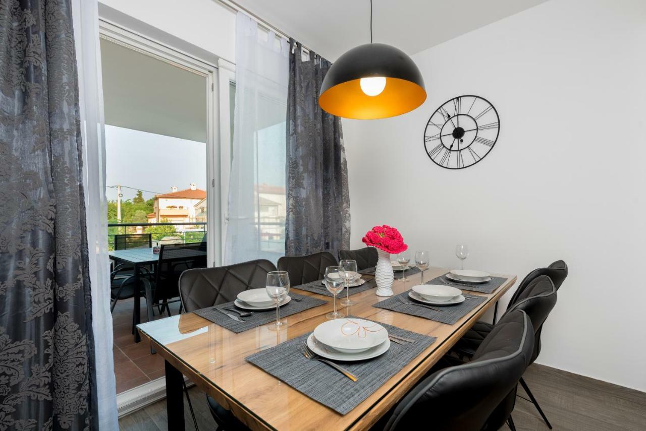 Villa Anja 1st floor Peroj Eksteriør billede