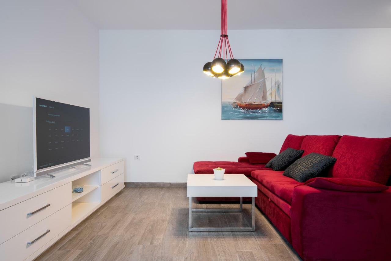 Villa Anja 1st floor Peroj Eksteriør billede